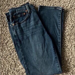 Women’s Levi W30 L28 Straight Jeans
